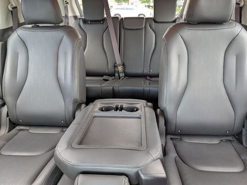 Certified 2026 Kia Carnival FWD image 13