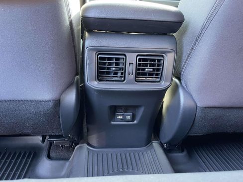 Used 2021 Toyota RAV4 XLE w/ Convenience Package AWD/4WD image 14
