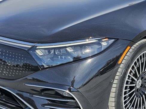 Used 2023 Mercedes-Benz EQS 580 4MATIC Sedan image 9