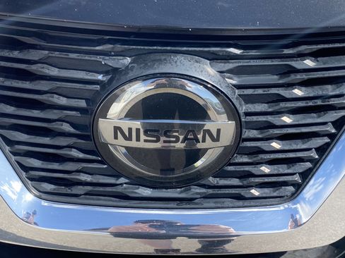 Used 2019 Nissan Rogue SV AWD/4WD image 25