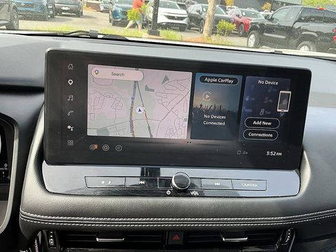 Certified 2025 Nissan Rogue SL image 16