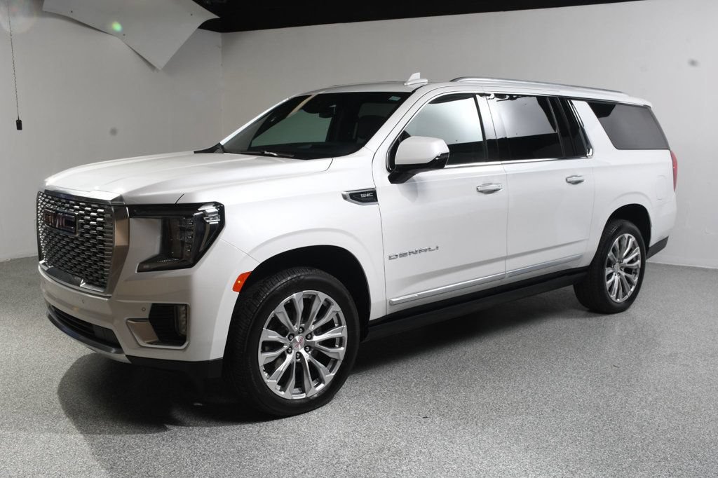 Used 2024 GMC Yukon XL Denali AWD/4WD image 2