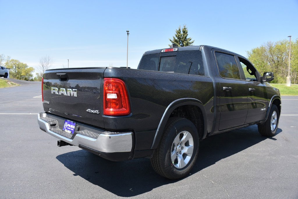New 2026 RAM 1500 Big Horn AWD/4WD image 5