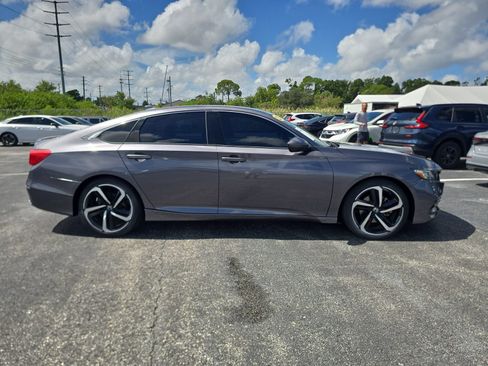 Used 2020 Honda Accord Sport image 3