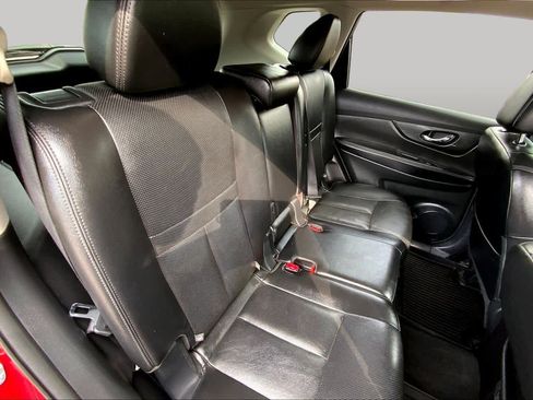 Used 2016 Nissan Rogue SL FWD image 18