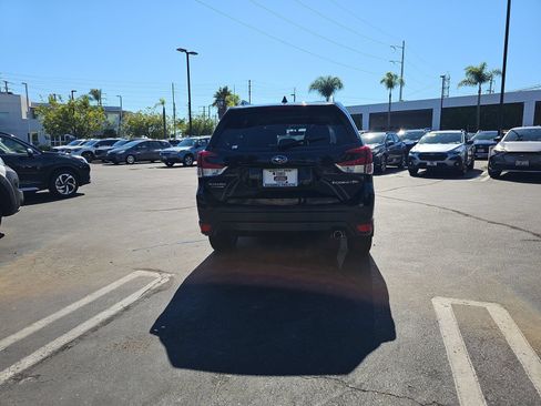 Used 2024 Subaru Forester Limited w/ Convenience Package AWD/4WD image 6