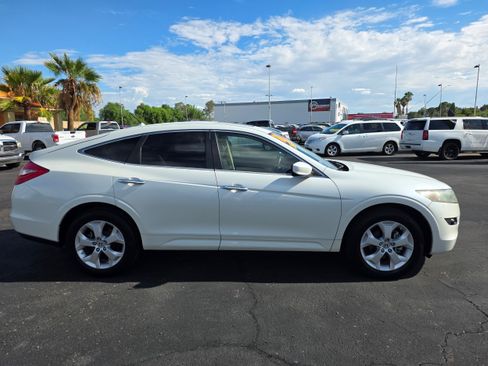 Used 2011 Honda Crosstour EX-L image 6