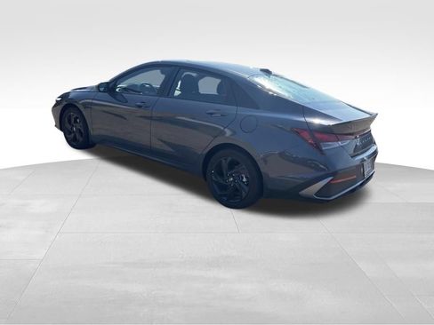 Used 2026 Hyundai Elantra Sport FWD image 24