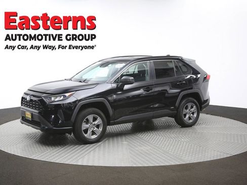 Used 2022 Toyota RAV4 LE AWD/4WD image 56