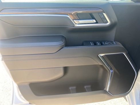 Used 2022 Chevrolet Silverado 1500 LT image 17