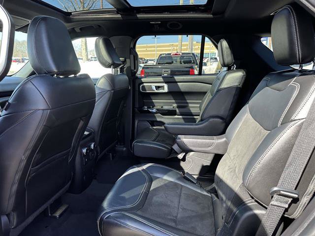 Used 2022 Ford Explorer ST w/ ST Street Pack AWD/4WD image 10