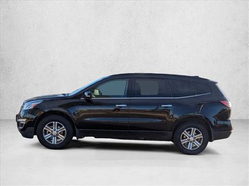 Used 2017 Chevrolet Traverse LT image 9