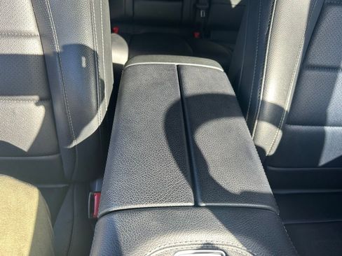 Used 2020 Mercedes-Benz GLE 350 w/ Premium Package image 45