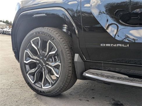 New 2025 GMC Sierra EV Denali image 9