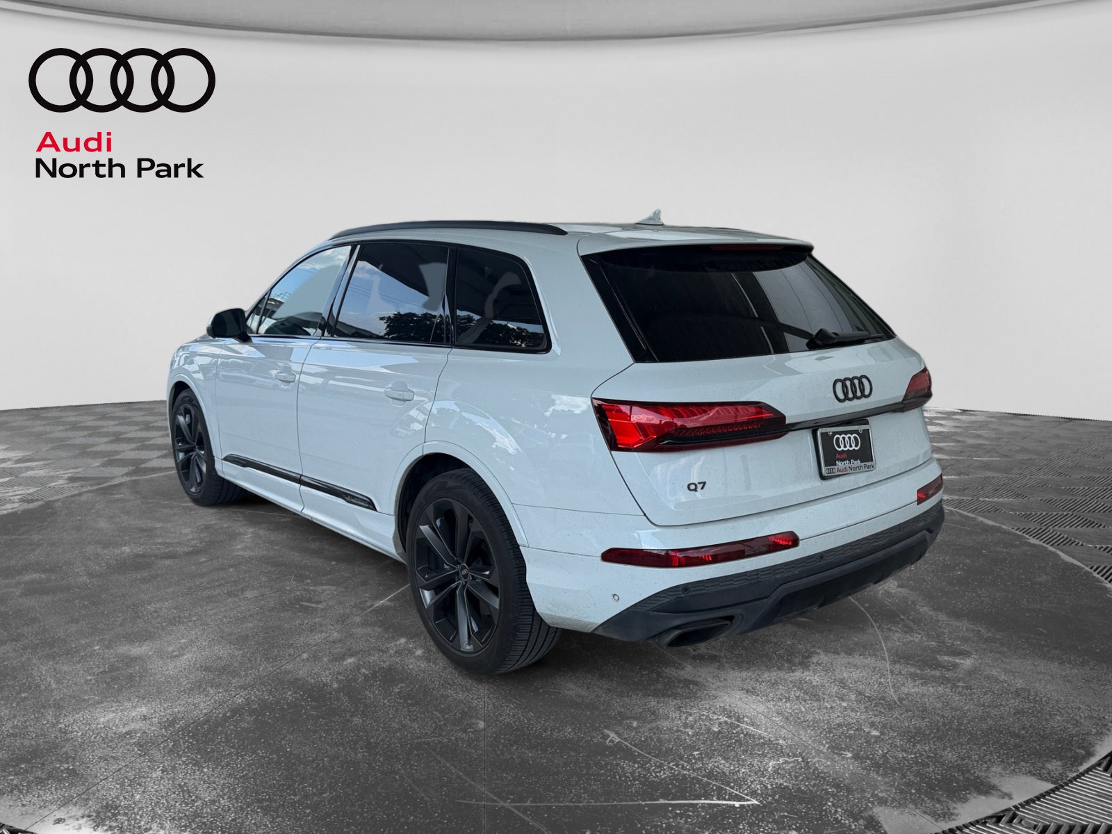 Used 2025 Audi Q7 3.0T Prestige AWD/4WD image 3