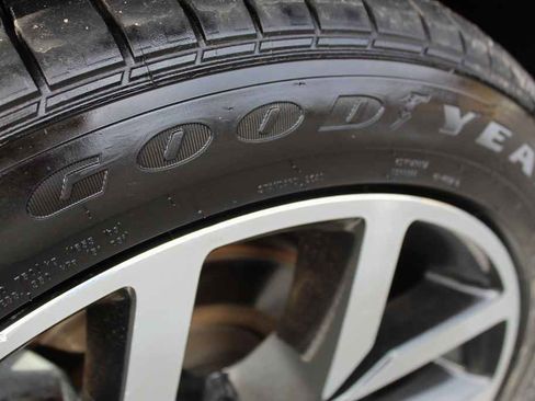 Used 2016 Chevrolet Impala LT image 35