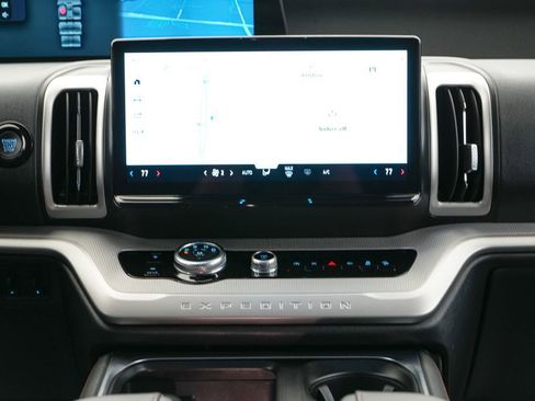 Certified 2025 Ford Expedition Max Active AWD/4WD image 16