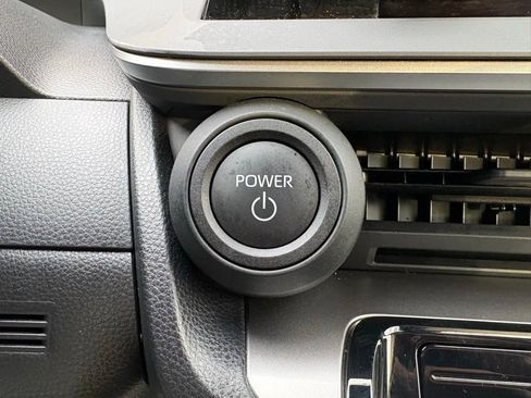 Used 2025 Toyota Prius LE image 26