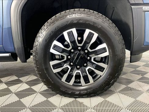 Used 2026 GMC Sierra 2500 Denali Ultimate AWD/4WD image 10