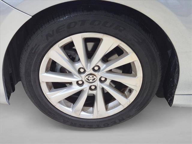 Used 2021 Toyota Camry LE FWD image 7