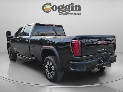 New 2026 GMC Sierra 3500 Denali w/ Denali Reserve Package image 7