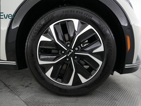 Used 2022 Kia EV6 Wind w/ Wind Technology Package image 18