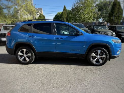 Used 2022 Jeep Cherokee Limited AWD/4WD image 4