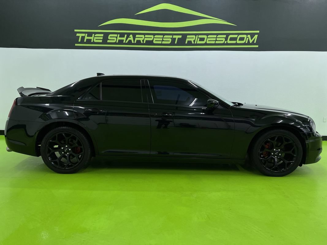 Used 2018 Chrysler 300 S RWD image 11