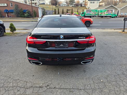 Used 2017 BMW 740e xDrive image 6