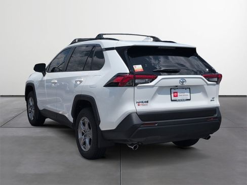 Certified 2025 Toyota RAV4 LE AWD/4WD image 4