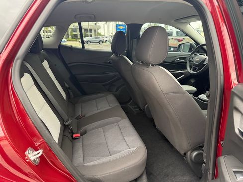 Certified 2024 Chevrolet Trax LS FWD image 18