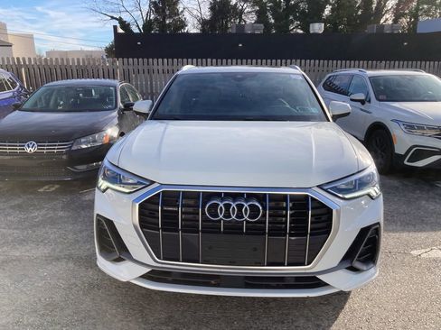 Used 2023 Audi Q3 2.0T Premium Plus w/ Premium Plus Package image 2