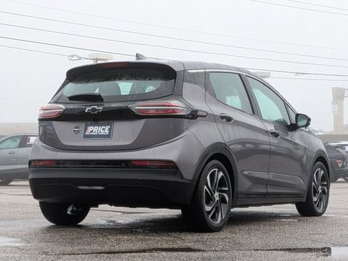Used 2023 Chevrolet Bolt LT w/ Infotainment Package image 5