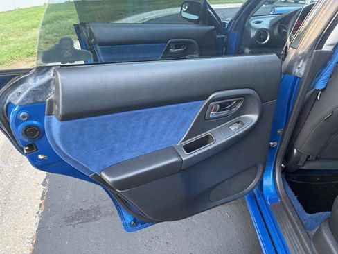Used 2004 Subaru Impreza WRX STI AWD/4WD image 40