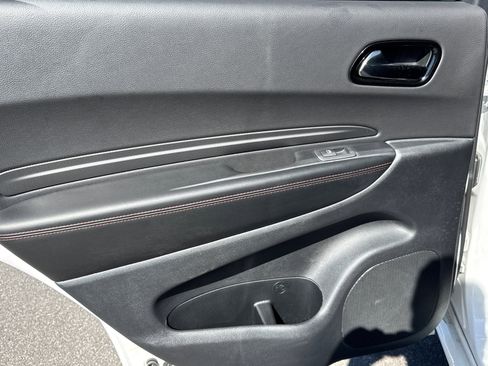Used 2025 Dodge Durango GT RWD image 24