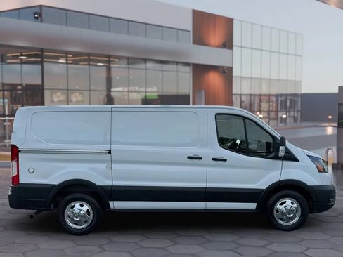 Used 2020 Ford Transit 250 Low Roof AWD image 5