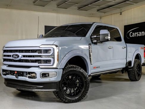 Used 2024 Ford F250 Platinum AWD/4WD image 5