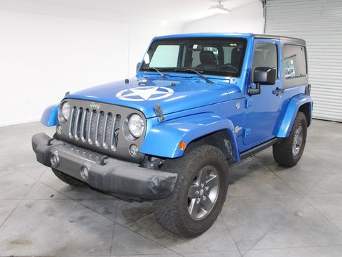 Used 2015 Jeep Wrangler Sport AWD/4WD image 4