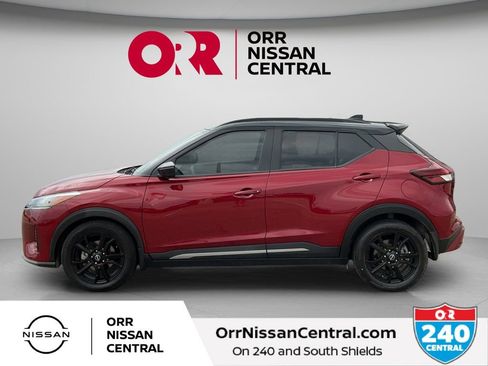 Used 2023 Nissan Kicks SR w/ SR Premium Package FWD image 8