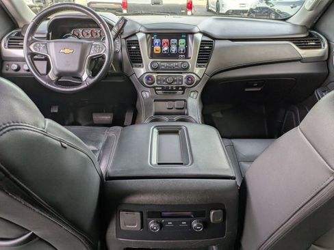 Used 2020 Chevrolet Suburban LT image 14