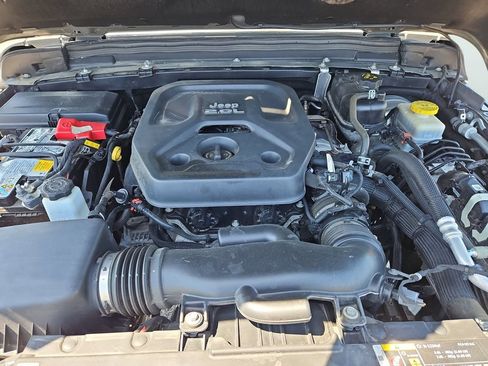Used 2020 Jeep Wrangler Unlimited Sport S AWD/4WD image 31