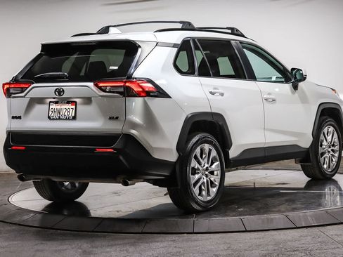 Certified 2023 Toyota RAV4 XLE Premium FWD image 5