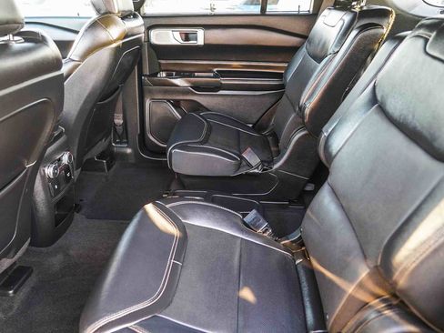 Used 2020 Ford Explorer ST w/ ST Street Pack image 19