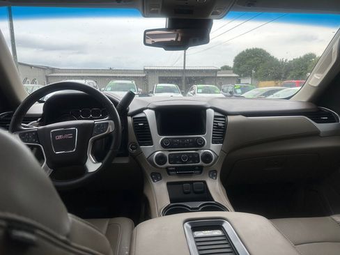 Used 2015 GMC Yukon XL SLT w/ Open Road Package RWD image 9