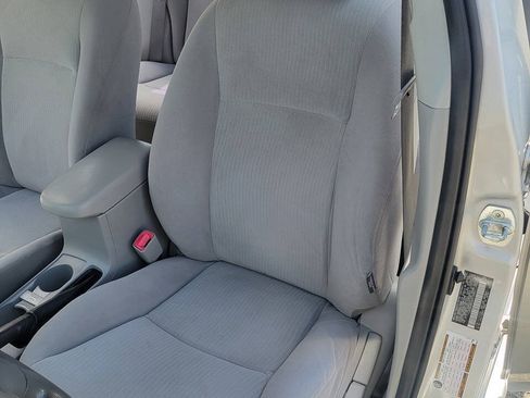 Used 2010 Toyota Corolla LE w/ All Weather Guard Pkg FWD image 13