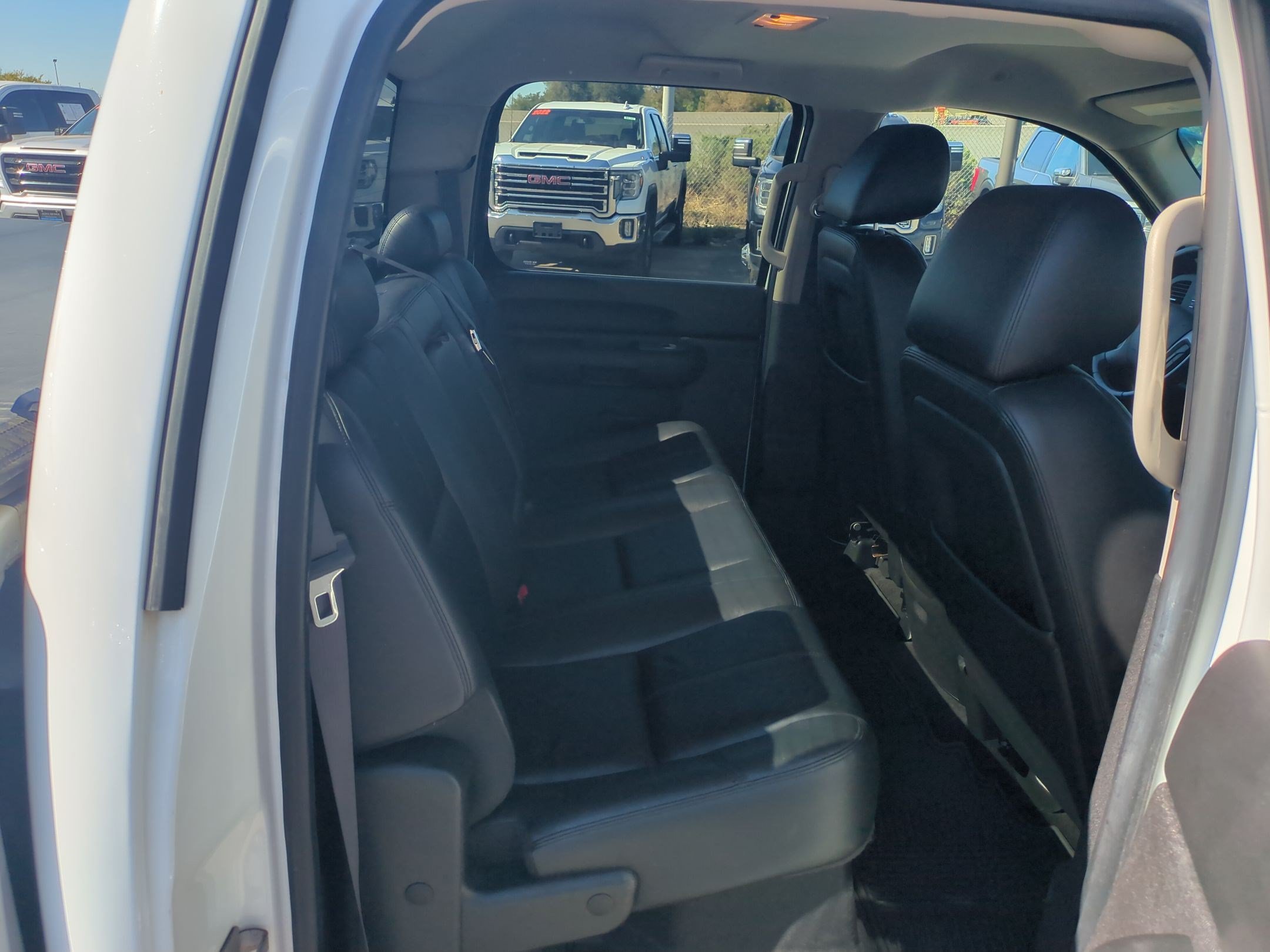 Used 2011 GMC Sierra 1500 4x4 Crew Cab Hybrid image 26