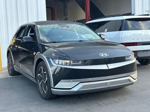 Used 2024 Hyundai Ioniq 5 Limited RWD image 2