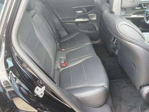 Used 2023 Mercedes-Benz GLC 300 4MATIC image 27