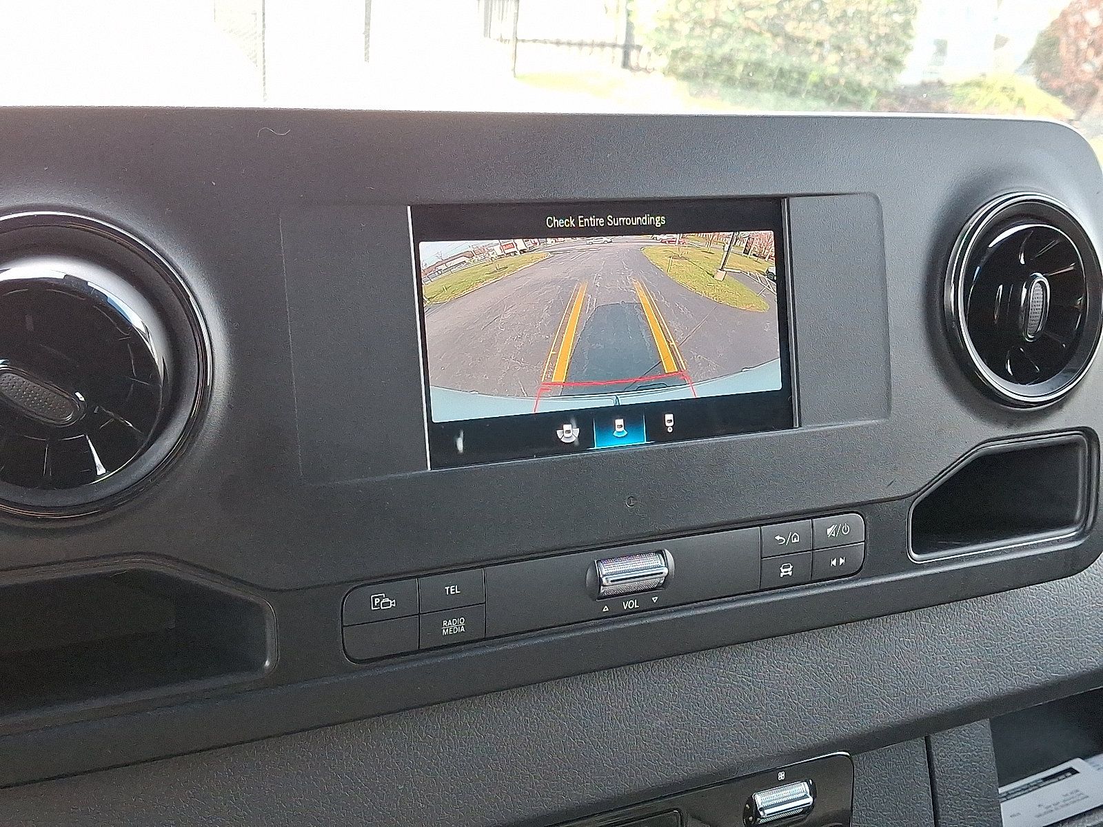 Used 2024 Mercedes-Benz Sprinter 2500 image 18