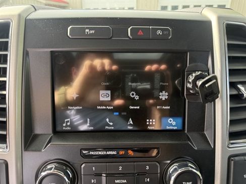 Used 2017 Ford F150 Lariat AWD/4WD image 21